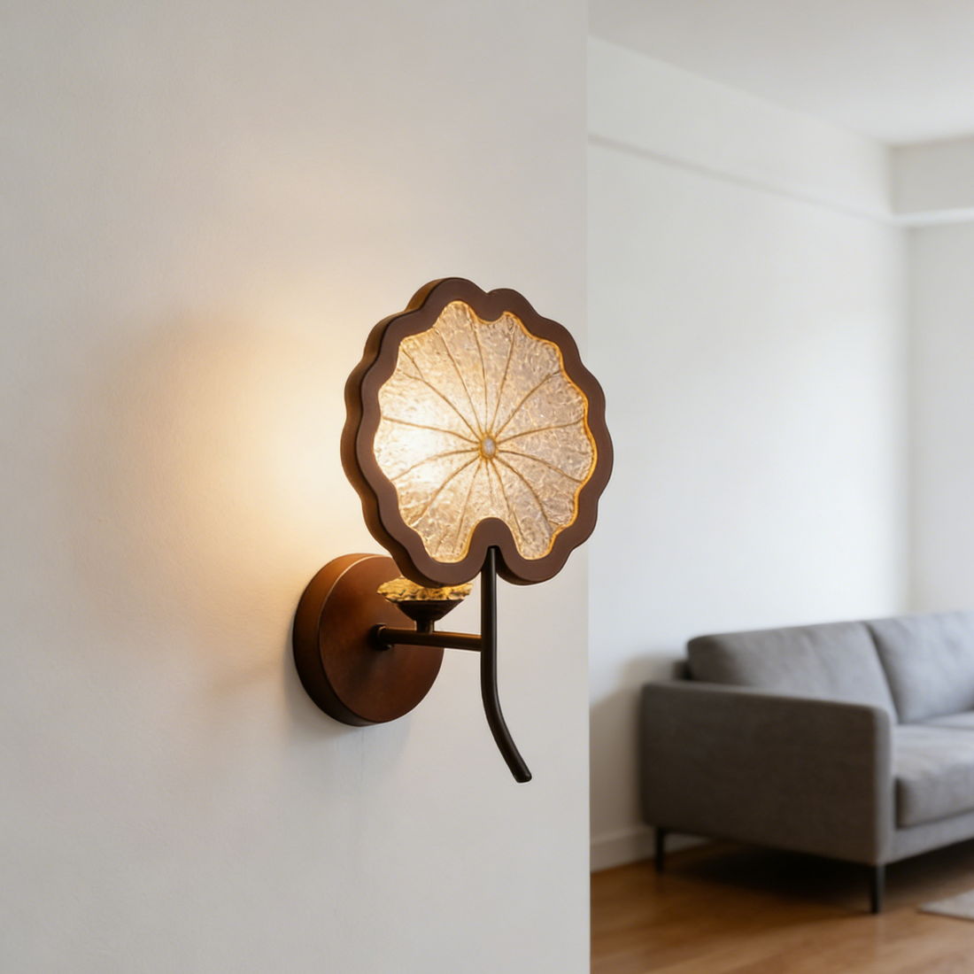 Lotus Leaf Pattern Art Glass Wall Sconce