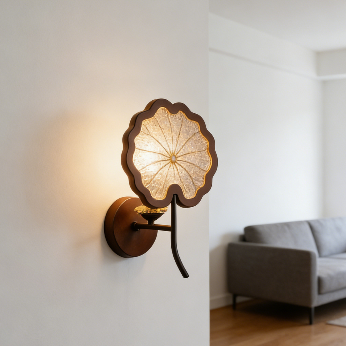 Lotus Leaf Pattern Art Glass Wall Sconce