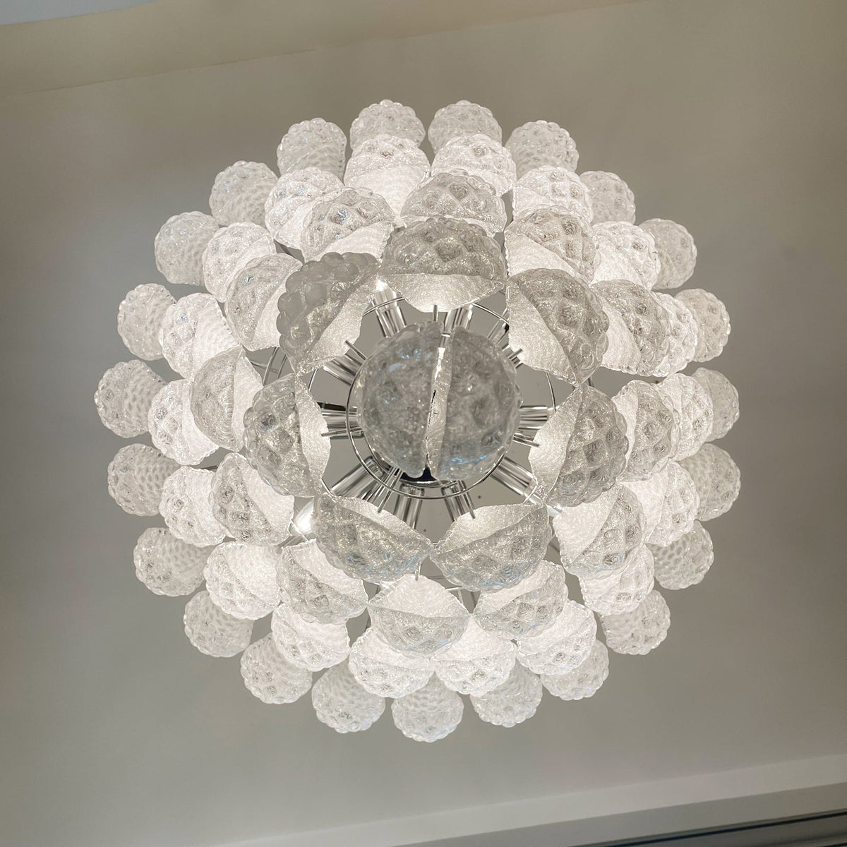 Exquisite Murano Glass Dewdrop Chandelier